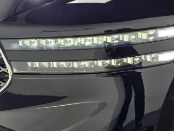 2023 Genesis G90 с пробегом 49 381 км