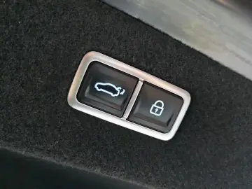 2023 Genesis G90 с пробегом 53 379 км