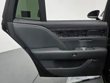 2023 Genesis G90 с пробегом 49 381 км