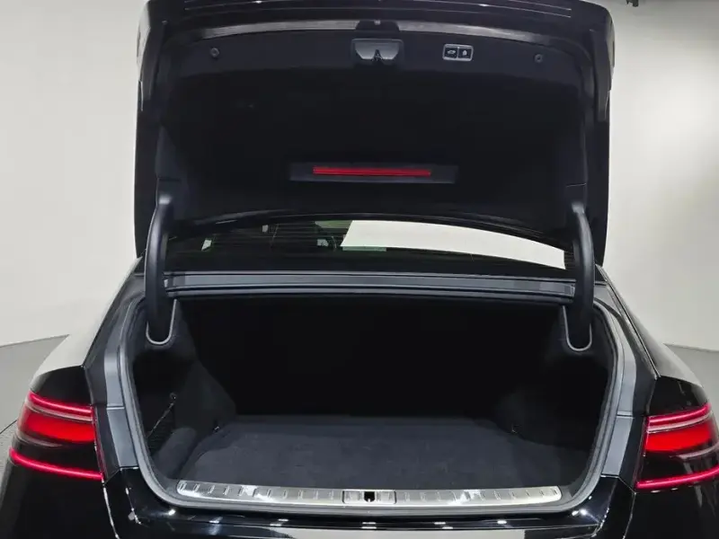 2023 Genesis G90 с пробегом 49 381 км