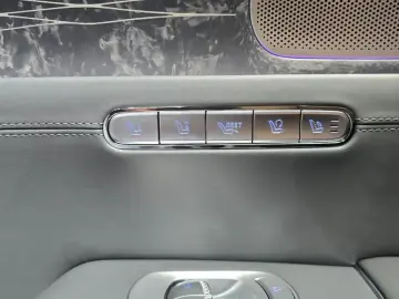 2023 Genesis G90 с пробегом 49 381 км