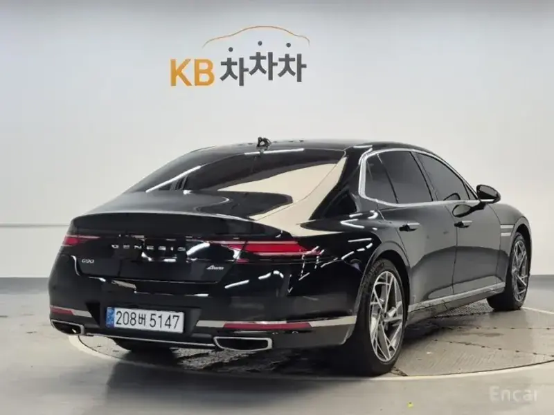 2023 Genesis G90 с пробегом 80 104 км