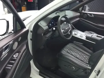 2023 Genesis GV80 с пробегом 19 163 км