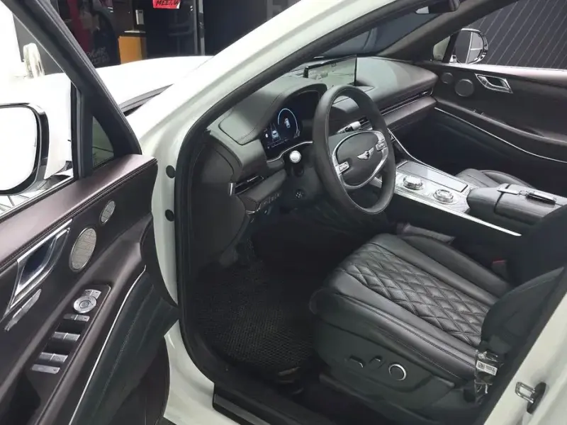 2023 Genesis GV80 с пробегом 19 163 км