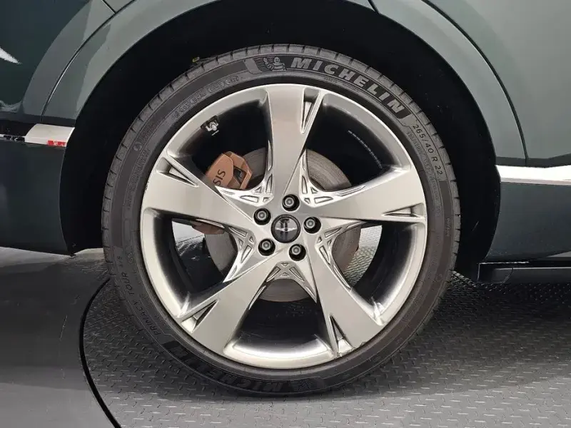2023 Genesis GV80 с пробегом 37 411 км
