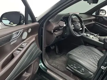 2023 Genesis GV80 с пробегом 37 411 км