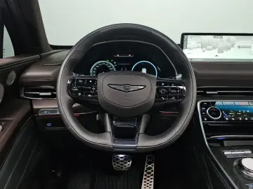 2023 Genesis GV80 с пробегом 37 411 км