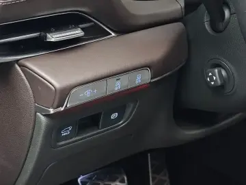 2023 Genesis GV80 с пробегом 37 411 км