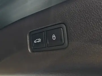 2023 Genesis GV80 с пробегом 37 411 км