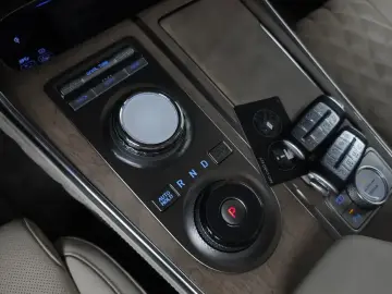2023 Genesis GV80 с пробегом 53 750 км