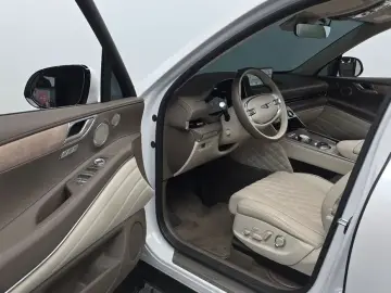 2023 Genesis GV80 с пробегом 53 750 км