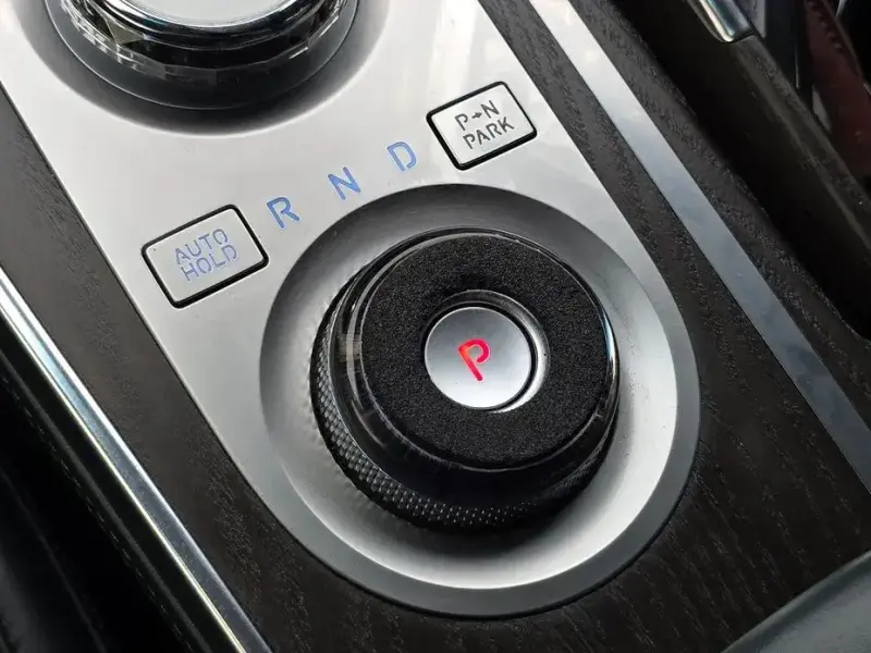 2023 Genesis GV80 с пробегом 82 569 км