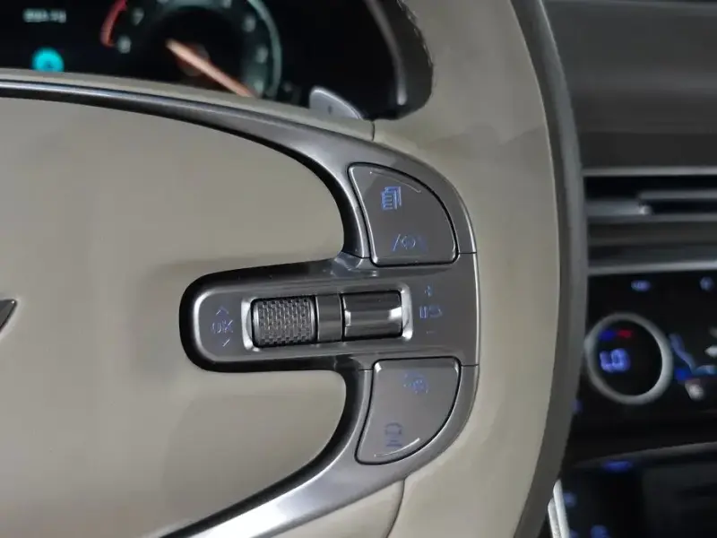 2023 Genesis GV80 с пробегом 53 750 км
