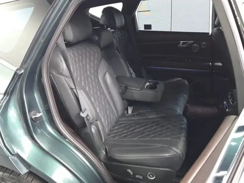 2023 Genesis GV80 с пробегом 82 569 км