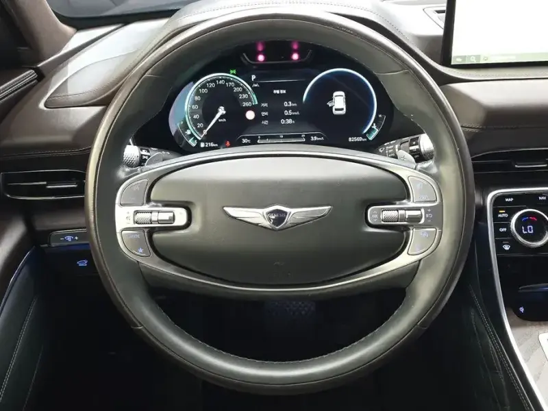 2023 Genesis GV80 с пробегом 82 569 км