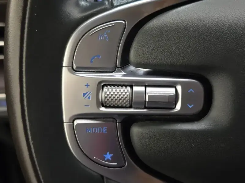 2023 Genesis GV80 с пробегом 82 569 км