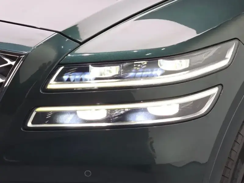 2023 Genesis GV80 с пробегом 82 569 км