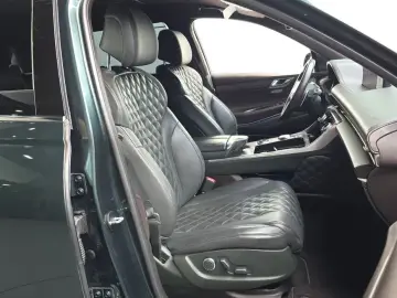 2023 Genesis GV80 с пробегом 82 569 км