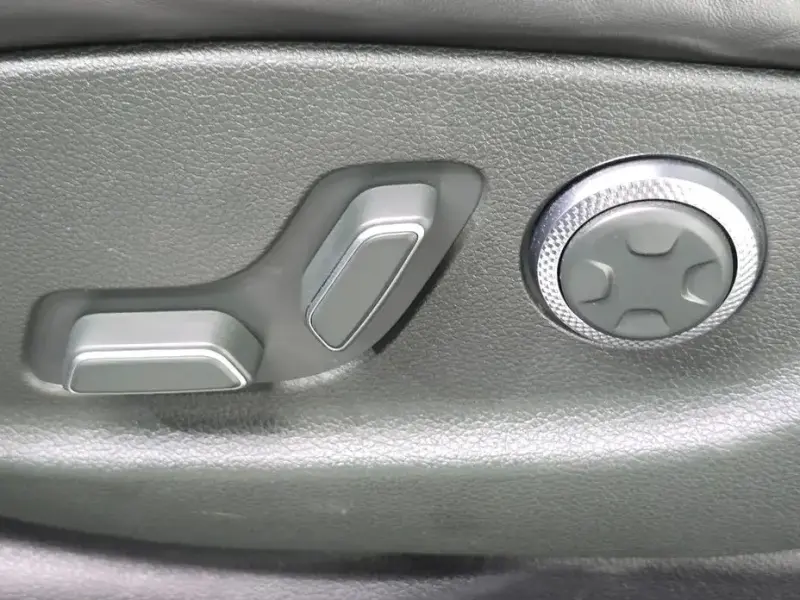 2023 Genesis GV80 с пробегом 82 569 км