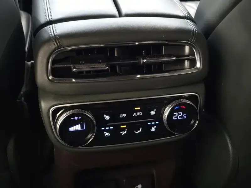 2023 Genesis GV80 с пробегом 82 569 км
