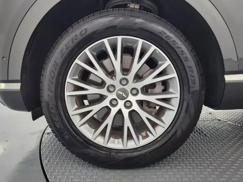 2023 Genesis GV80 с пробегом 47 442 км