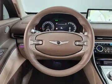 2023 Genesis GV80 с пробегом 47 442 км
