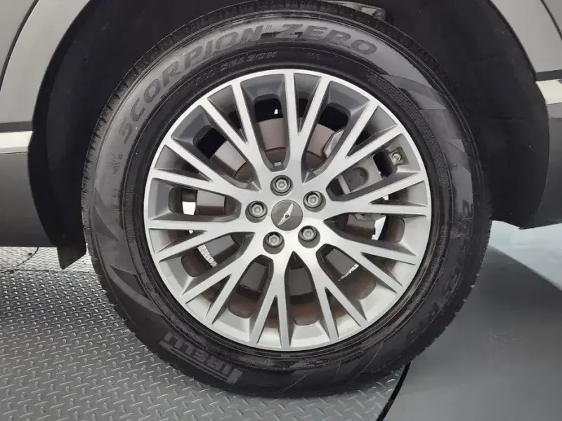 2023 Genesis GV80 с пробегом 47 442 км
