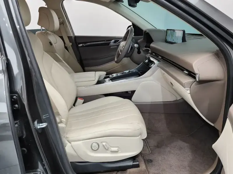 2023 Genesis GV80 с пробегом 47 442 км