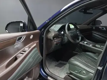 2023 Genesis GV80 с пробегом 35 838 км
