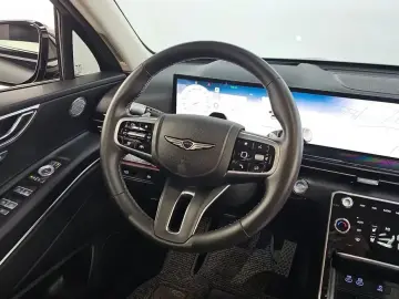2023 Genesis GV80 с пробегом 48 416 км