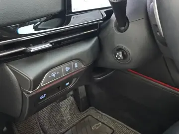2023 Genesis GV80 с пробегом 48 416 км