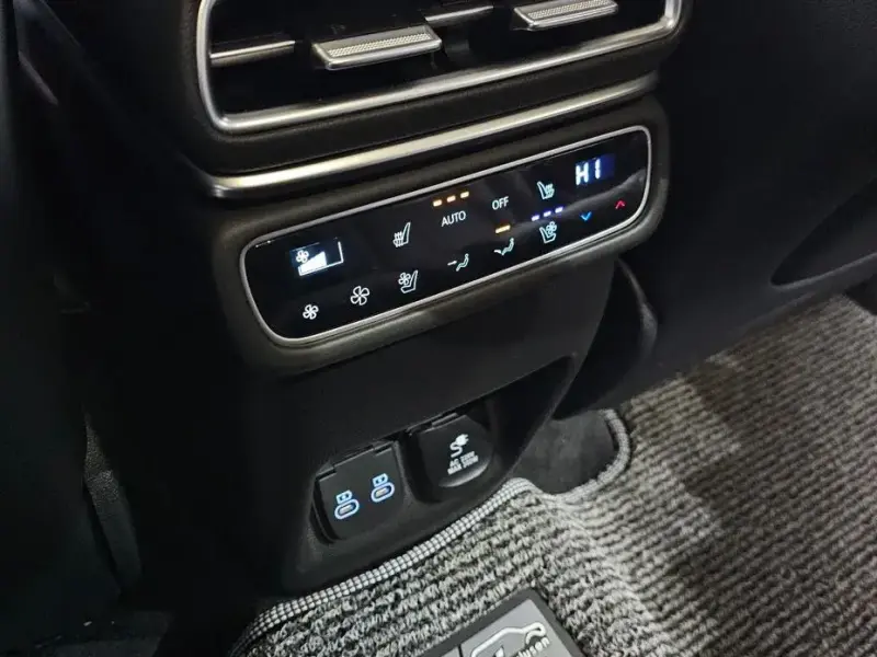 2023 Genesis GV80 с пробегом 48 416 км