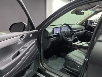 2023 Genesis GV80 с пробегом 36 103 км