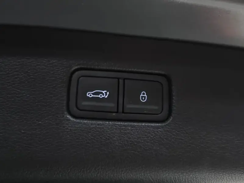 2023 Genesis GV80 с пробегом 36 103 км