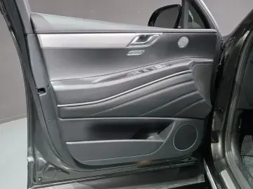 2023 Genesis GV80 с пробегом 36 103 км