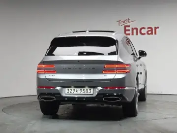 2023 Genesis GV80 с пробегом 21 922 км