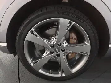 2023 Genesis GV80 с пробегом 21 922 км