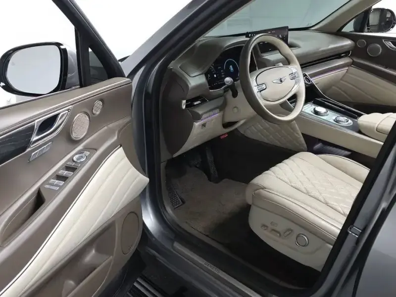 2023 Genesis GV80 с пробегом 21 922 км
