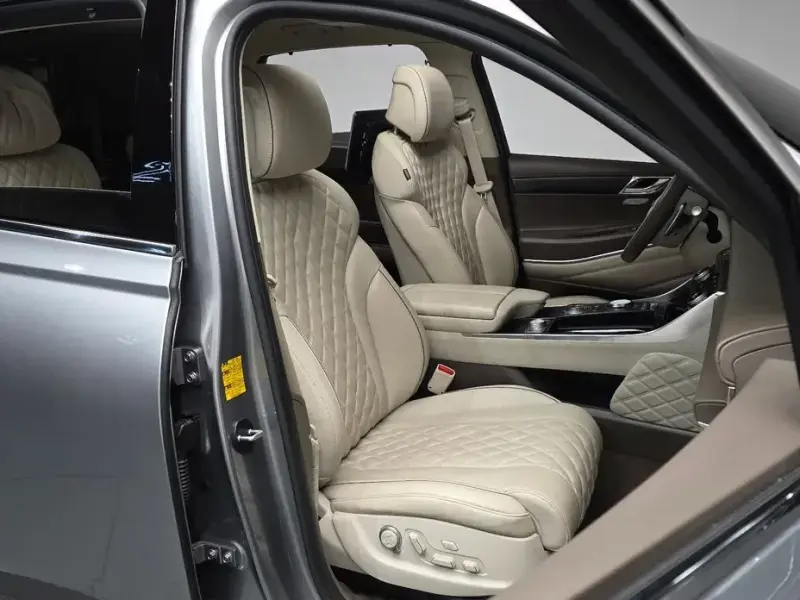 2023 Genesis GV80 с пробегом 21 922 км