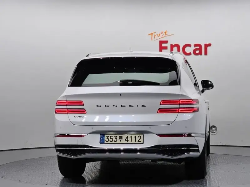 2023 Genesis GV80 с пробегом 50 928 км
