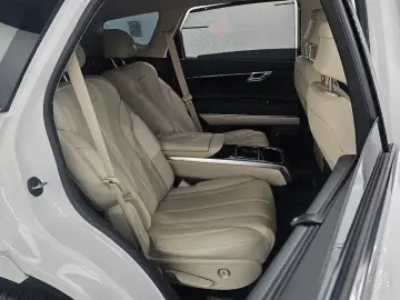 2023 Genesis GV80 с пробегом 50 928 км