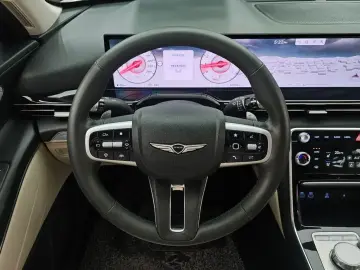 2023 Genesis GV80 с пробегом 50 928 км