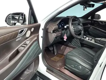2023 Genesis GV80 с пробегом 59 989 км