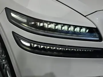 2023 Genesis GV80 с пробегом 50 928 км