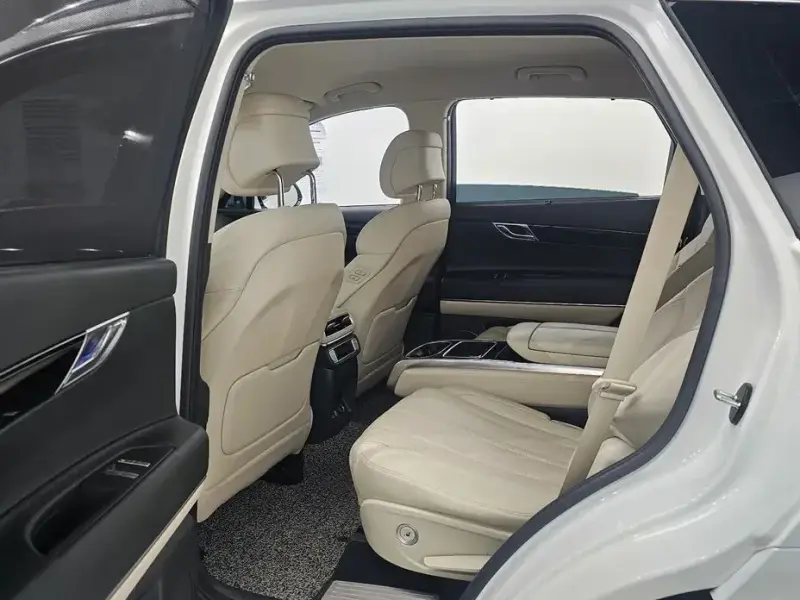 2023 Genesis GV80 с пробегом 50 928 км