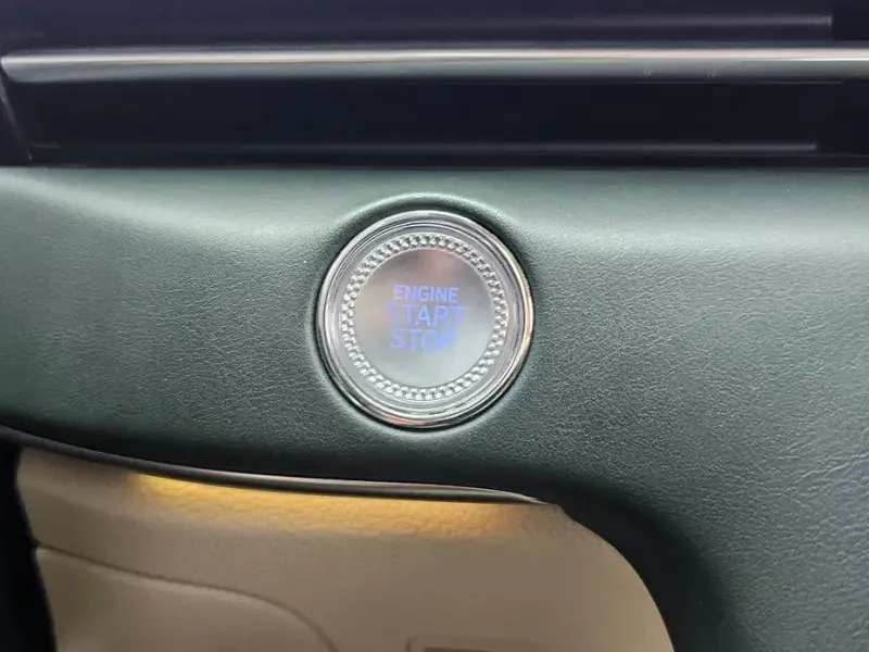 2023 Genesis GV80 с пробегом 50 928 км
