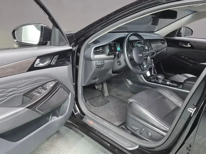 2020 Kia K7 с пробегом 37 551 км
