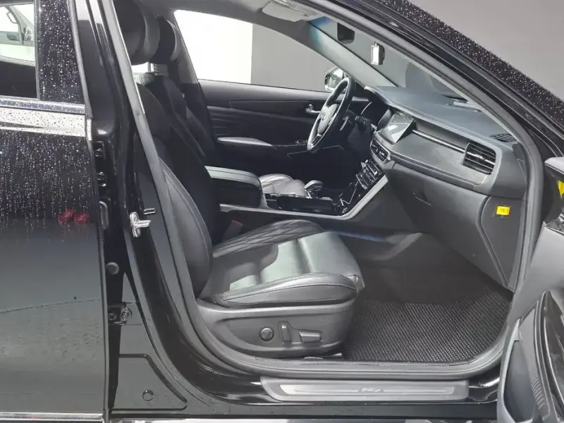 2020 Kia K7 с пробегом 37 551 км