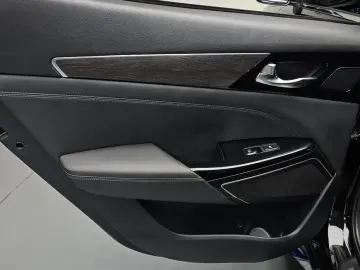 2019 Kia K7 с пробегом 73 098 км