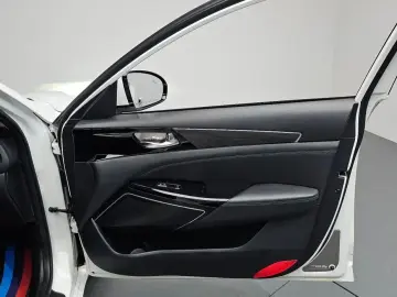2019 Kia K7 с пробегом 72 319 км